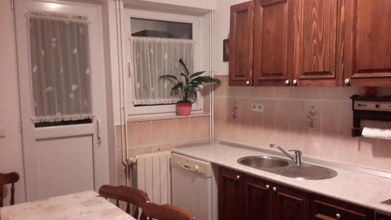 Arya Apartman Podstrana Kültér fotó